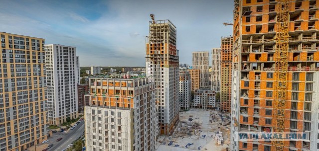 Жить в Москве- то, что за окном и каждый день
