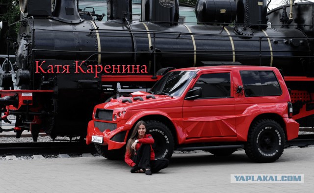 Девушка за рулем