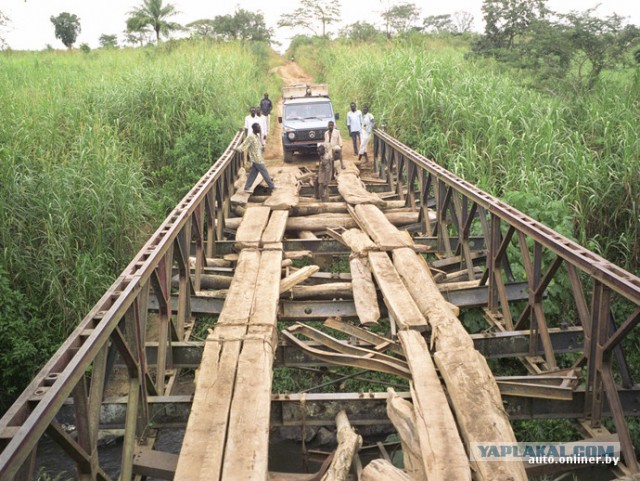 Немец проехал на Gelandewagen весь мир.