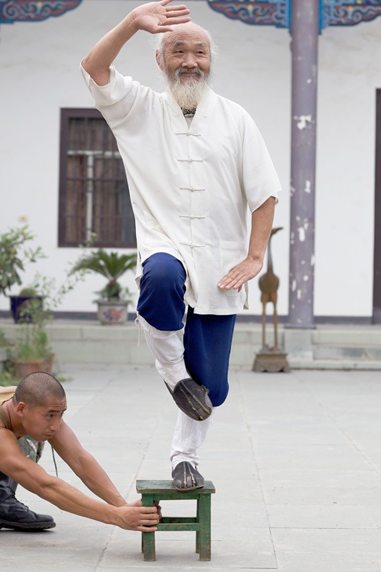 Смех без причины — путь к счастью