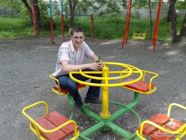 Тополиный пух (жара, не июнь)