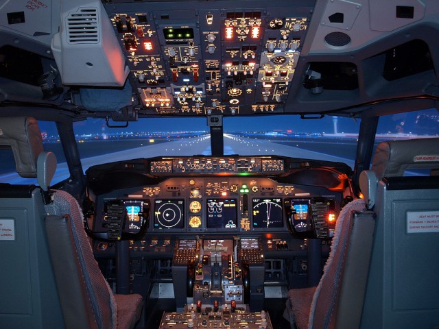 В Подмосковье потерпел крушение самолет АН-148
