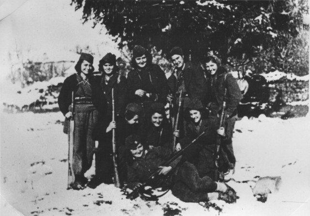 История в фотографиях