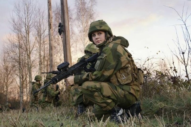 Вооружена и опасна