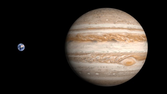Что-то жахнуло по Юпитеру, произошла вспышка размером с планету