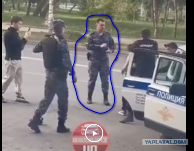 В Новосибирске маргинал напал на сотрудников полиции и Росгвардии при задержании