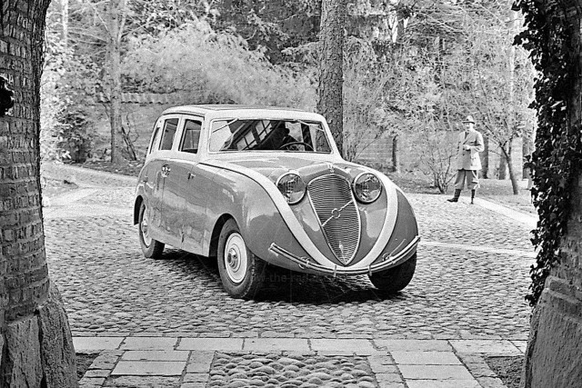 1956 Volvo P1900. Автопятница №56
