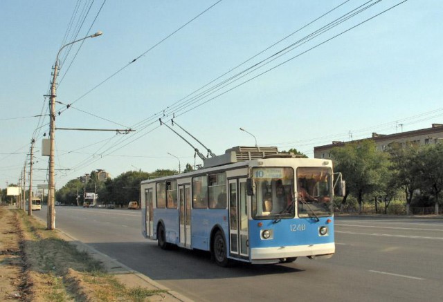 Игра на ЯПе: Угадай АВТО-8