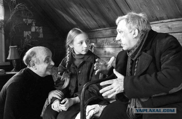 "Ничего не умею, хочу кино смотреть бесплатно..."