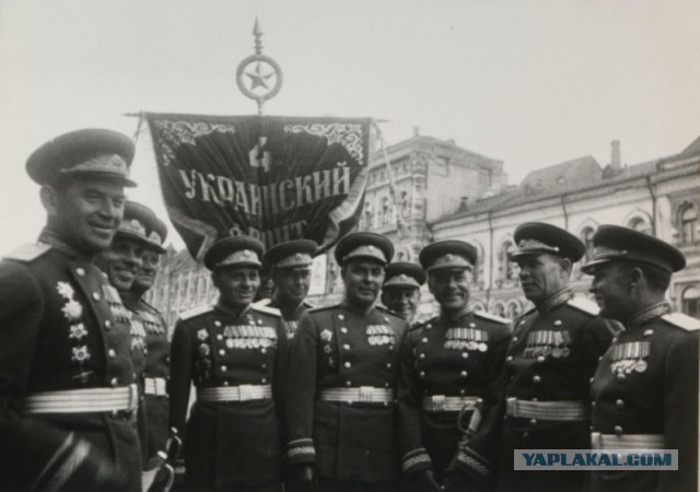 Только не списывай точь в точь, говорили они