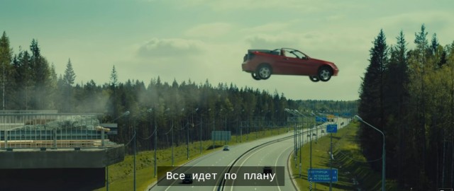 Чёрный Porsche Cayenne попытался проскочить по разведённому Троицкому мосту в Питере