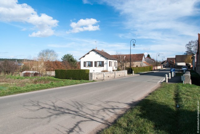 Нетуристическая деревня Шодон