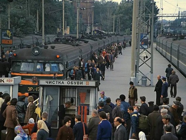 Москва и москвичи. Двадцатый век. 11.11.24