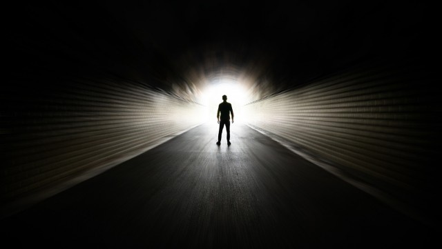 Ученые раскрыли механизм околосмертных переживаний через призму эволюции