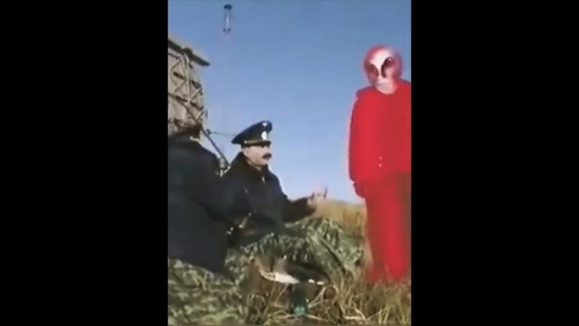 Первый российский антропоморфный робот упал во время презентации