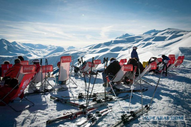 И целого мира мало!