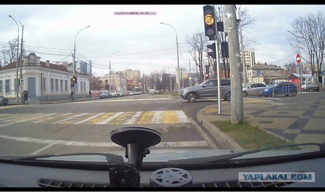 Не получилось проскочить на красный