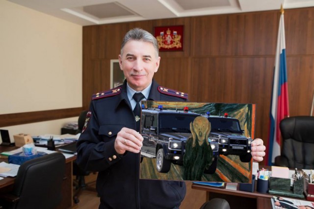 Полицию возмутили фотожабы на главного гаишника Юрия Дёмина