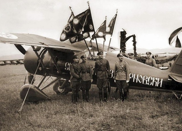 XX век в черно-белой фотографии. Авиация