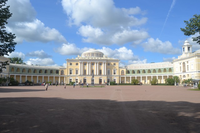 Павловск. Сейчас и 10 лет назад