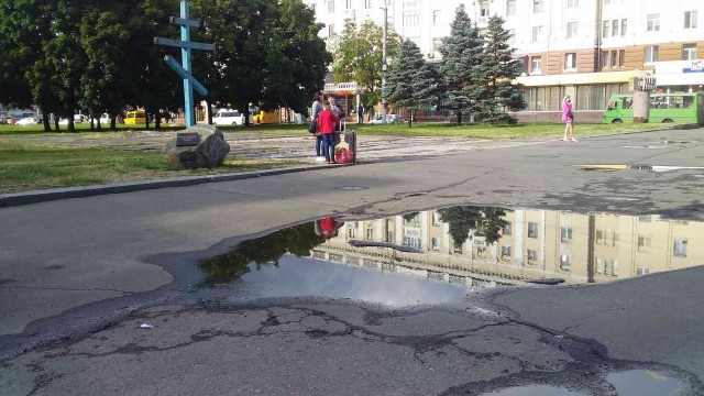 Продолжил жить на Украине
