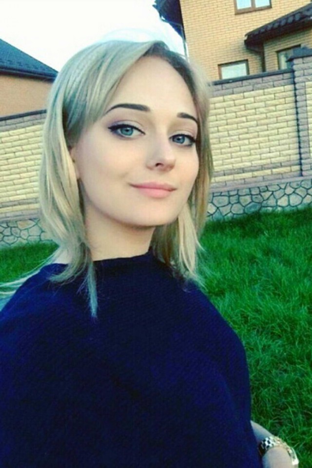Девушки улыбаются Вам!