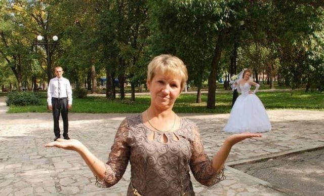 А обещал незабываемую фотосессию, шаромыжник