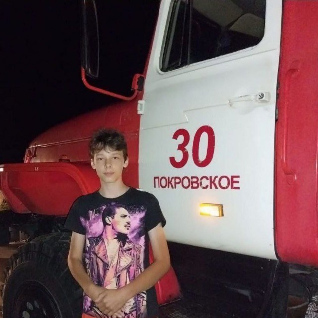 Юный герой спас бабушку из пожара