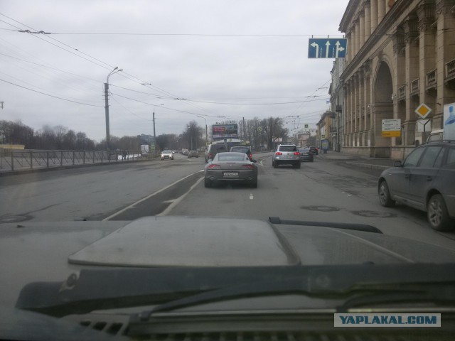Пучок разных фотографий с телефона.