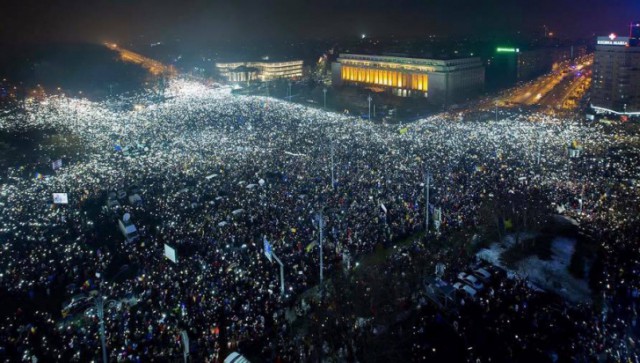 Власти Армении пошли на силовую акцию против шествия оппозиции в Ереване