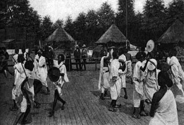 История в фотографиях