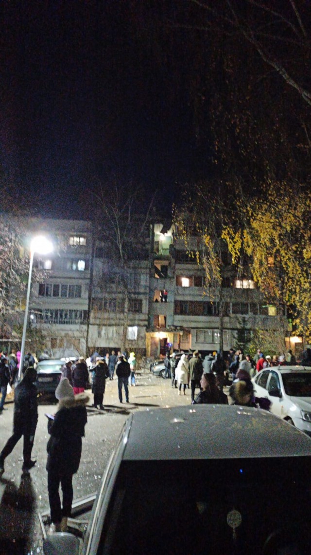 В жилом доме в Набережных Челнах произошел взрыв