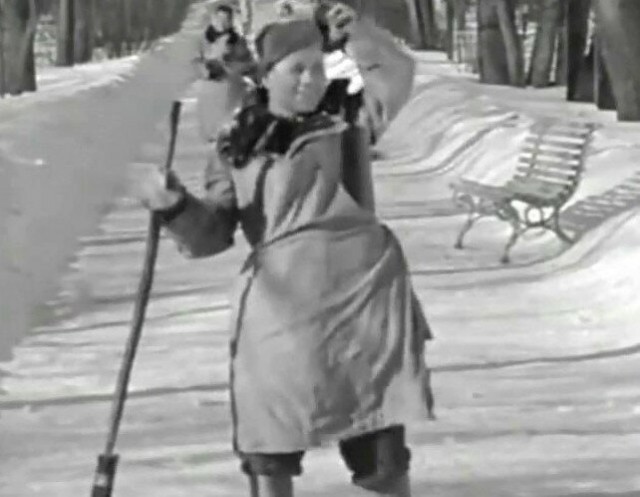 Первые три роли Евгения Леонова, когда его не упомянули в титрах