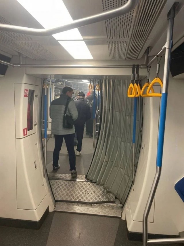 Возгорание в метро, станция "Красные ворота"