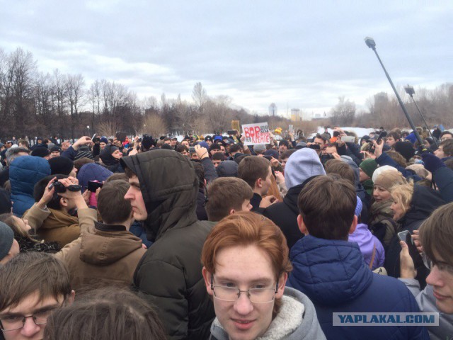 Задержания происходят на антикоррупционных акциях «Он нам не Димон»