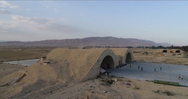 США вместе с Францией и Великобританией начали военную операцию против Сирии