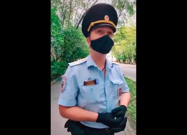 Полицейский задержал россиян из-за съемки «некрасивых мест»