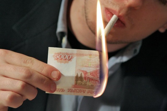У кого больше зажигалка