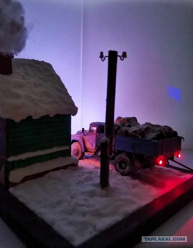 Диорама ЗИЛ-130 и дом родной