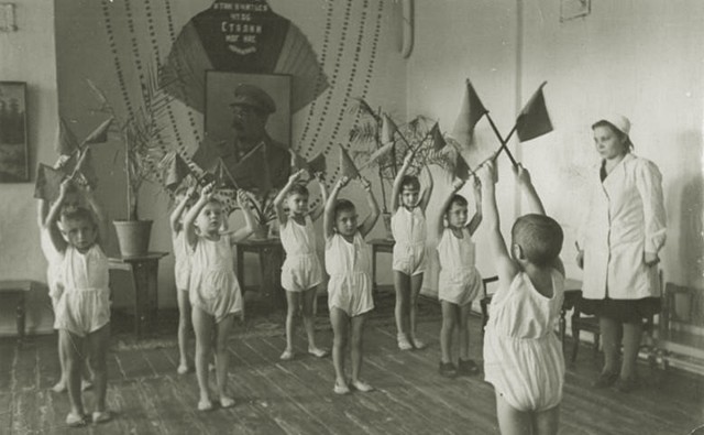 Фотографии из прошлого нашей страны - 35