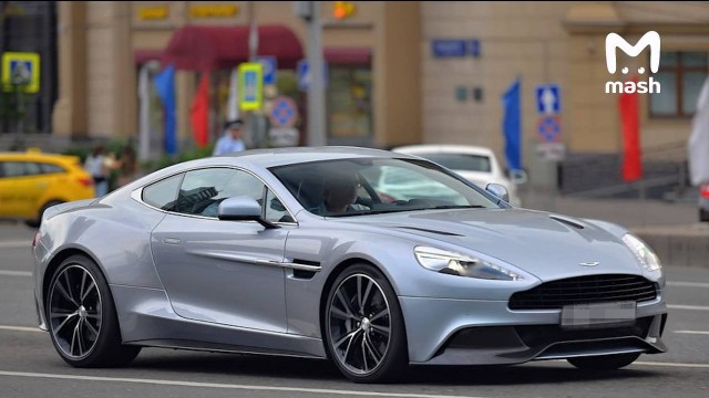 Бизнесмен, сбивший мужа писательницы Марии Арбатовой, сам погиб в ДТП. Его "Астон Мартин" врезался в отбойник.