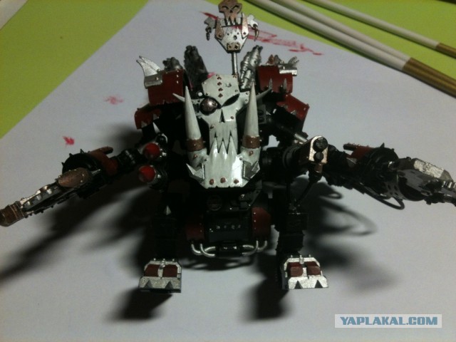 Warhammer 40K Дрэд орков