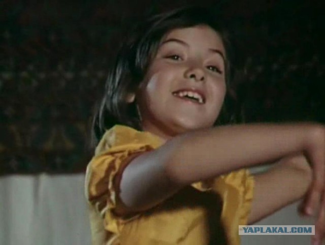 Песня "Необитаемый остров" из фильма "Про Красную Шапочку" (1977)