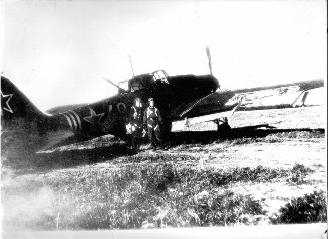 Поисковики ЗВО нашли под Петербургом сбитый в 1943 году Ил-2