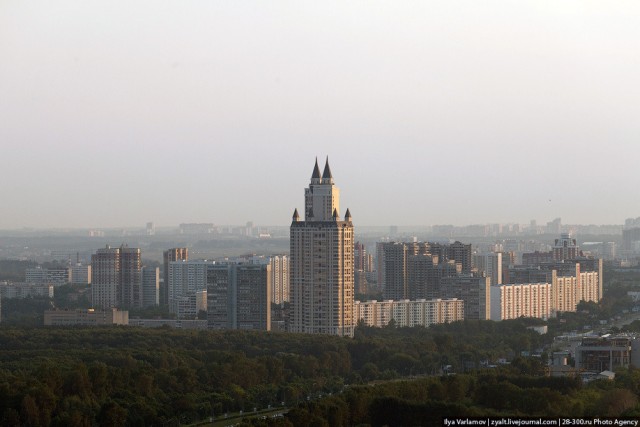 Высотная Москва - вид из "телескопа"