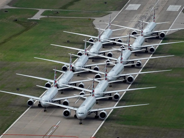 В Минтрансе обсудили вариант национализации самолетов Boeing и Airbus