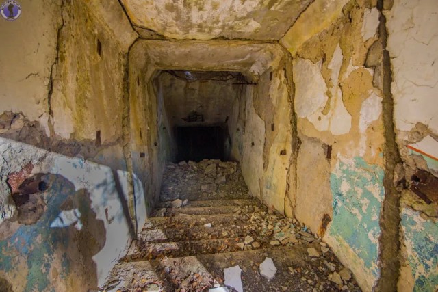 Заброшенная позиция ядерных ракет Р-9А "Долина" 390-го ракетного полка. Масштабы поражают!