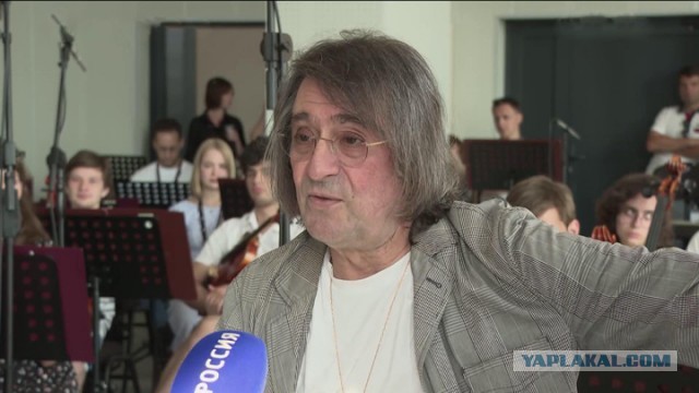Башмет 16 лет оплачивал коммуналку за шестерых бывших собственников его квартиры