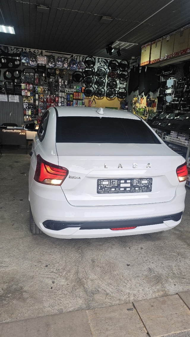 Сторонние сервисы стали публиковать фотографии доработок первых автомобилей Лада Искра.