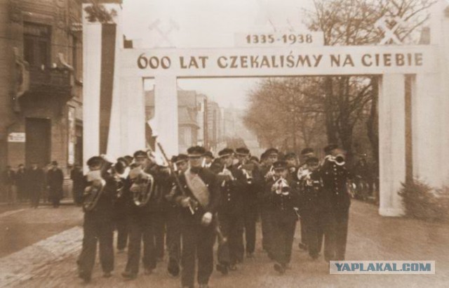 К предложениям праздновать День Победы в Европе.